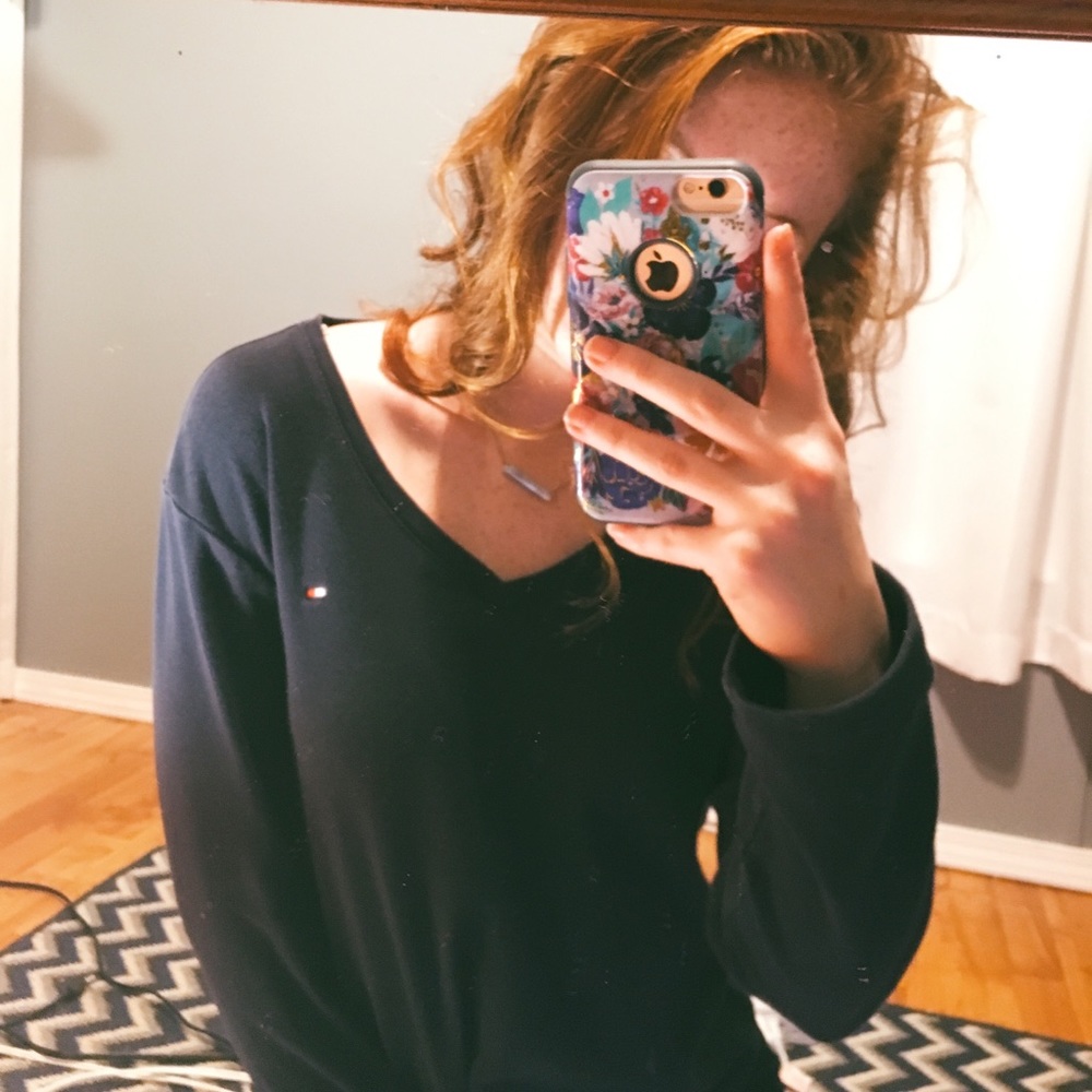 Tommy Hilfiger sweater with logo L